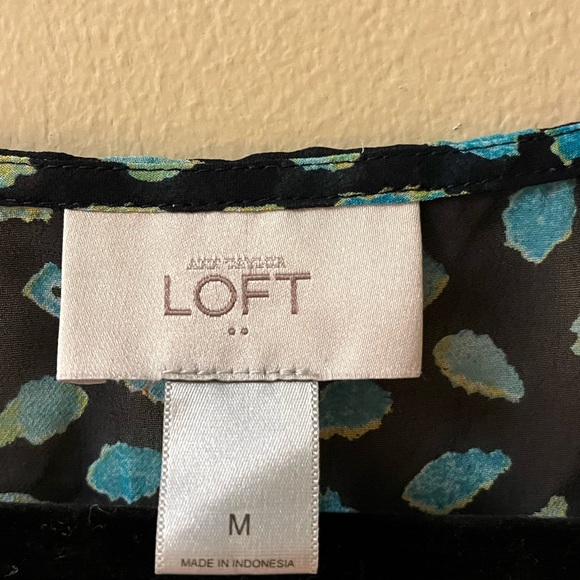Loft Summer Top Size M - Picture 4 of 4